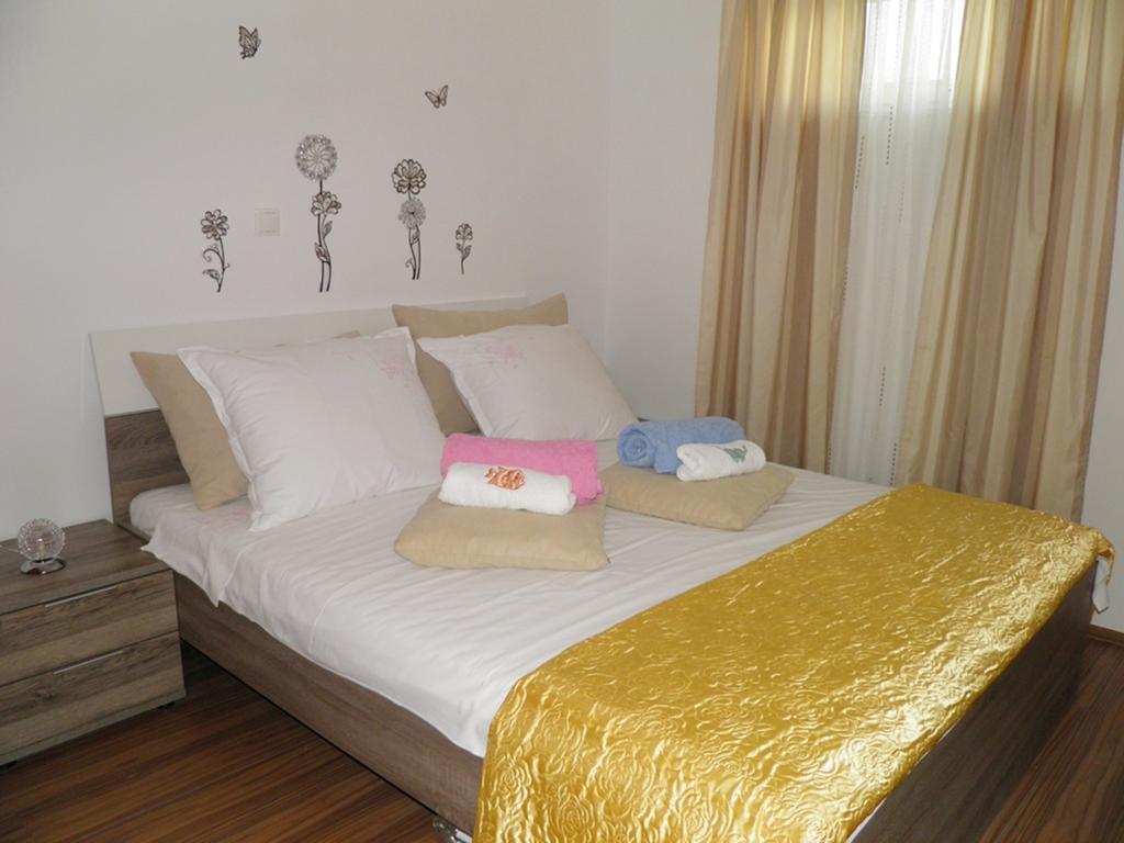 Apartment Leptir Podstrana Zimmer foto